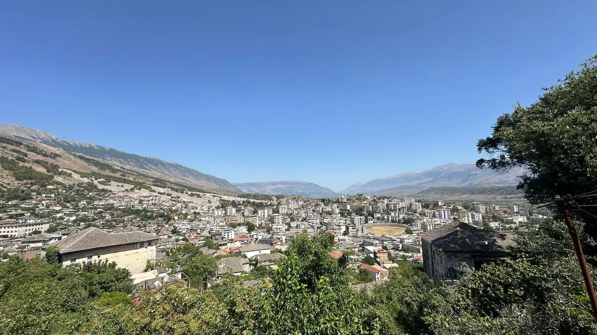 Hotel Grandpas House Gjirokastër Pensión